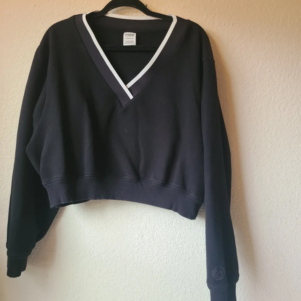 Victoria's Secret PINK Black V-Neck Sweater White Trim Women's Size XL